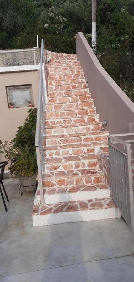 Villa George Poros House Exterior foto