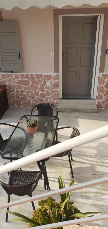 Villa George Poros House Exterior foto